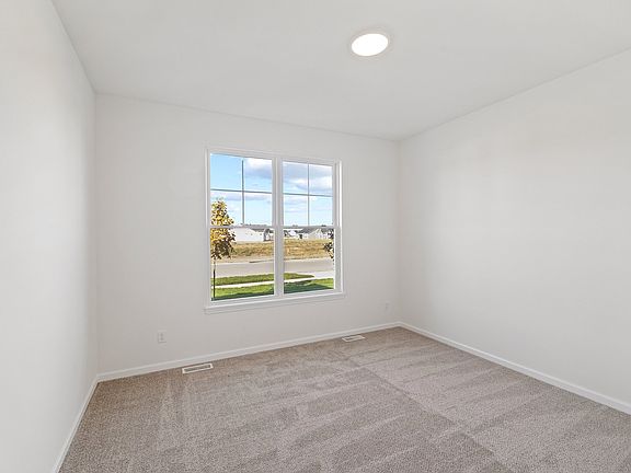 3rd image of 4967 Sedona Cir