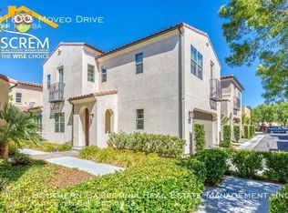 21875 Moveo Dr, Saugus, CA 91350