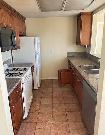 5th image of 1512 S Wooster St APT 201