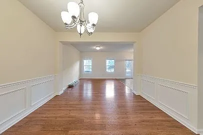 2 bed, 2.5 bath, 1550 sqft, $1,799 — Photo 2