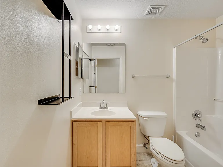 537 Mason Dr — Photo 12
