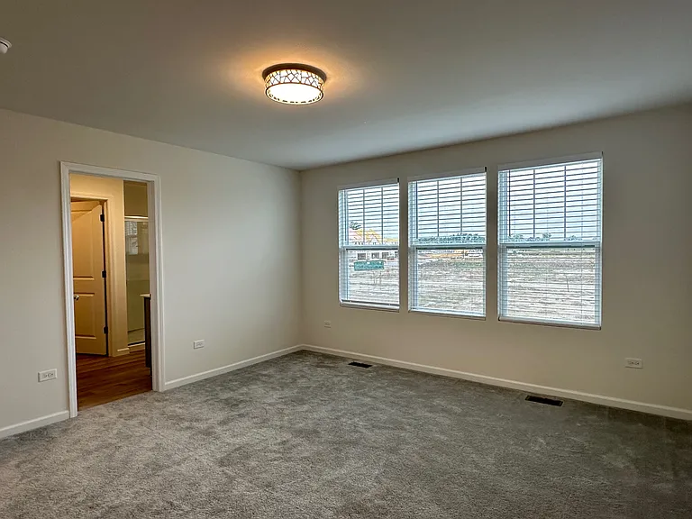 2204 Horseshoe Cir — Photo 10