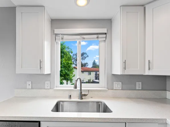 Vista Terrace, 560 Copper Dr APT 5, Vista, CA 92083