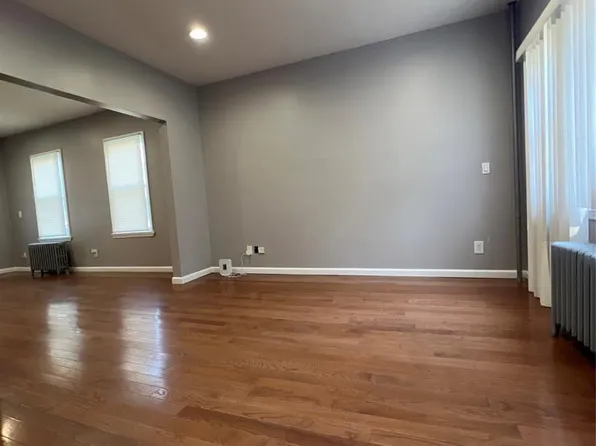 13-17 White St, Paterson, NJ 07522