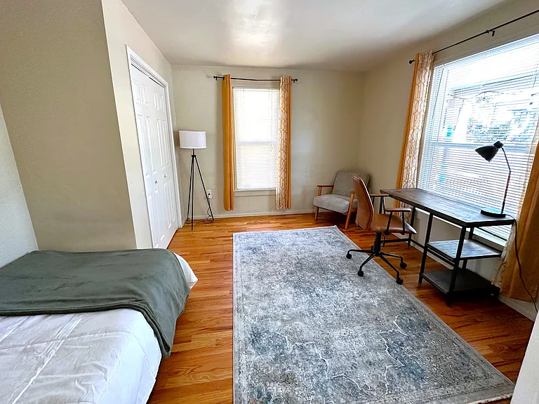 2325 W Pikes Peak Ave — Photo 13