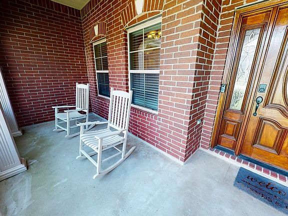 2nd image of 9201 Laura Ln
