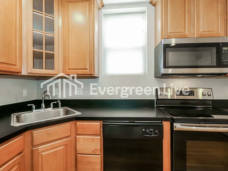 401 E Gittings St — Photo 6