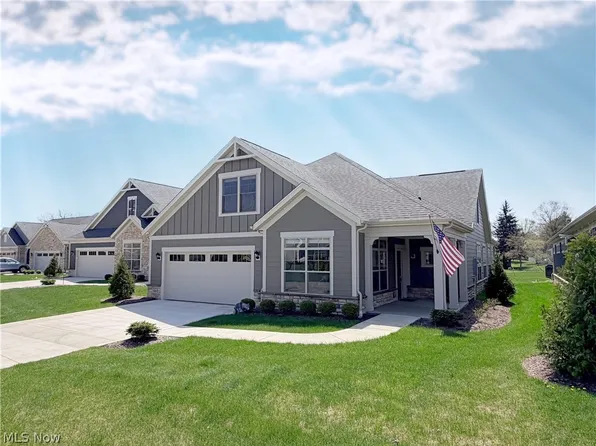 3388 Willow Ln, Akron, OH 44333