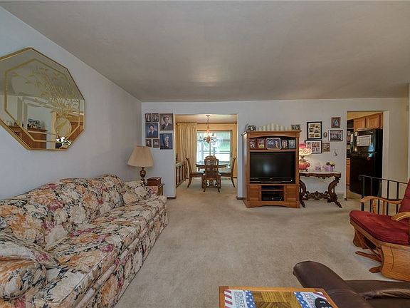 5th image of 567 Deborah Jane Dr