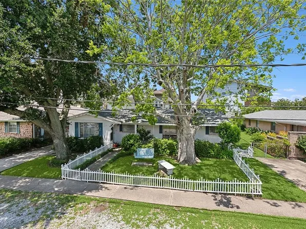 1514 Ocean Dr, Metairie, LA 70005