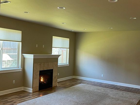 5th image of 4119 45th Ave NE