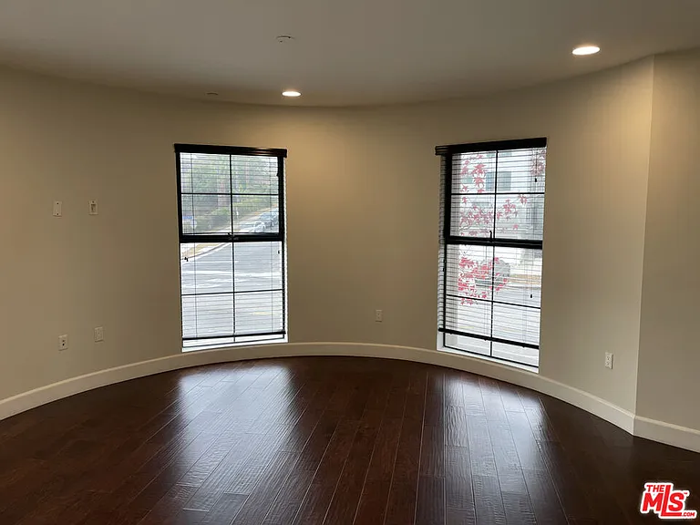 1636 S Beverly Glen Blvd #104 — Photo 17