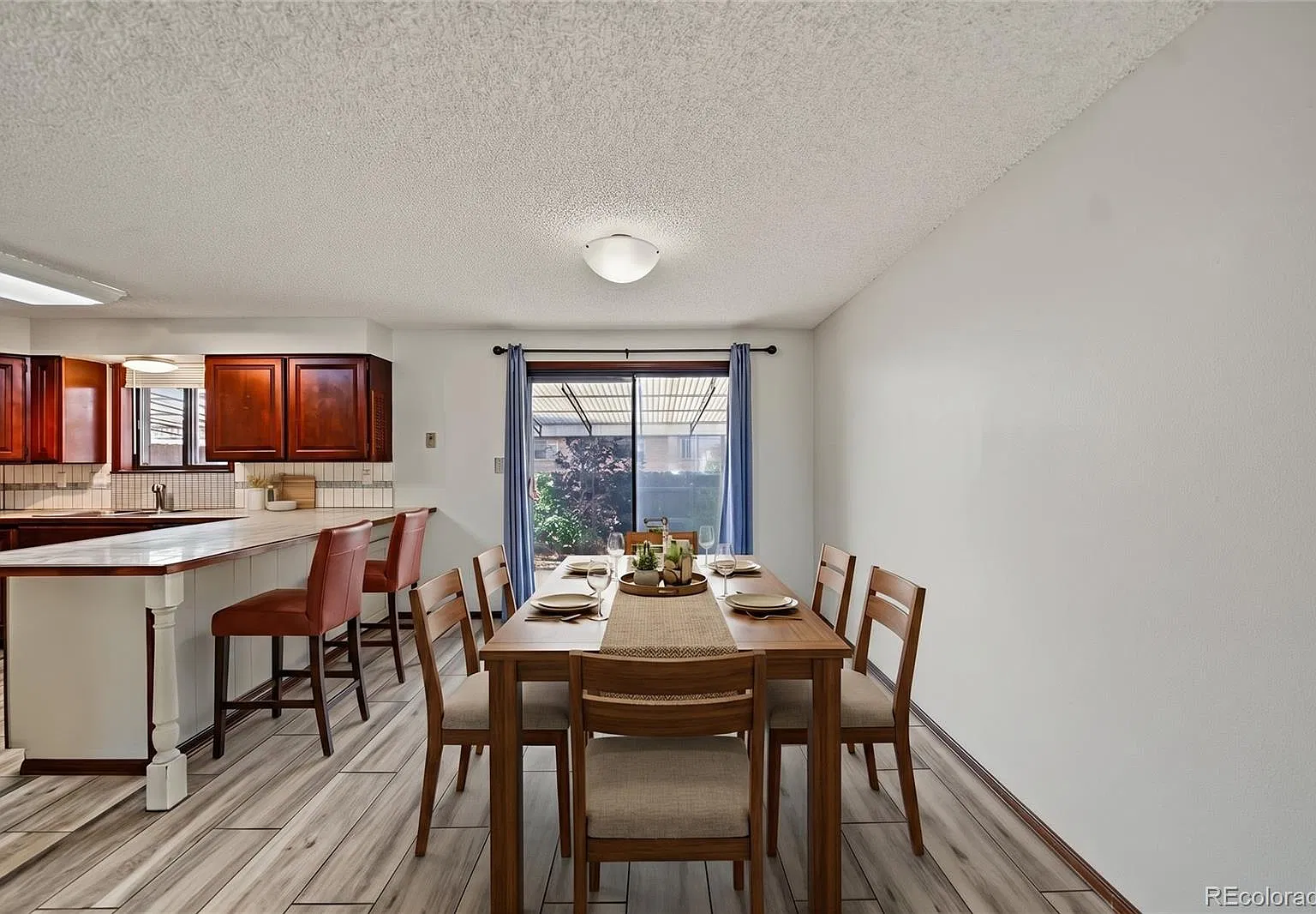 4 bed, 2.0 bath, 1591 sqft, $2,645 — Photo 4