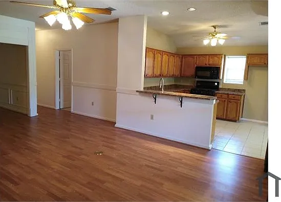 2312 Boardwalk Dr — Photo 1