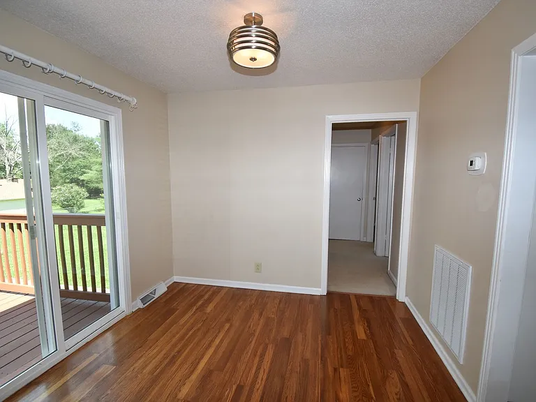3049 Westchester Dr — Photo 6
