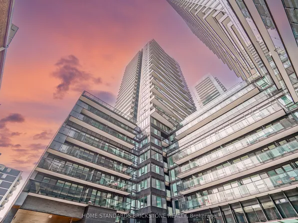 117 Broadway Ave #1705, Toronto, ON M4P 1V3