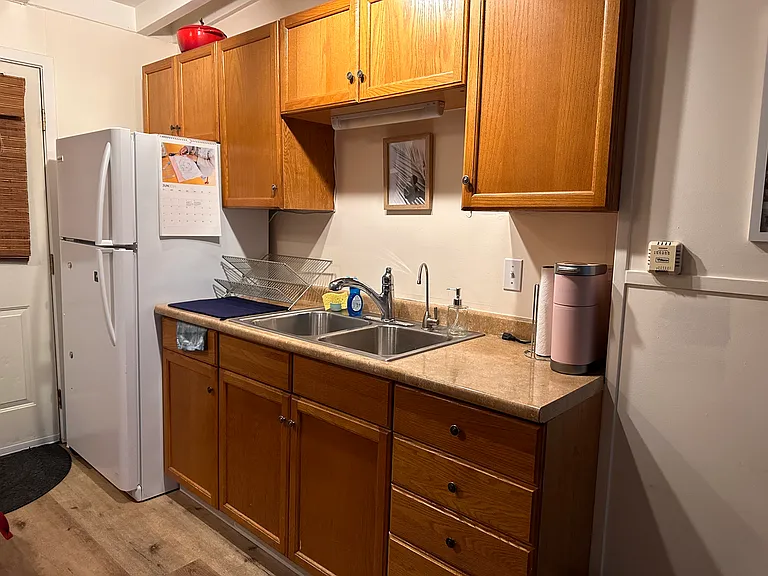 124 Almonte Blvd — Photo 5