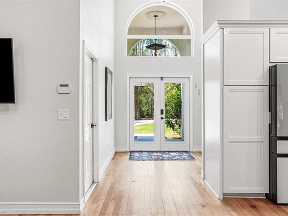 2nd image of 5991 Golden Oaks LN