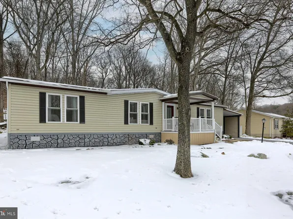 20 Maple Ave, Manheim, PA 17545