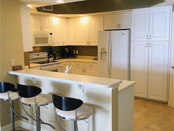 3rd image of 10 Papaya St APT 803