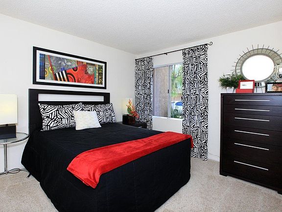 2nd image of 27379 Fahren Ct APT 102