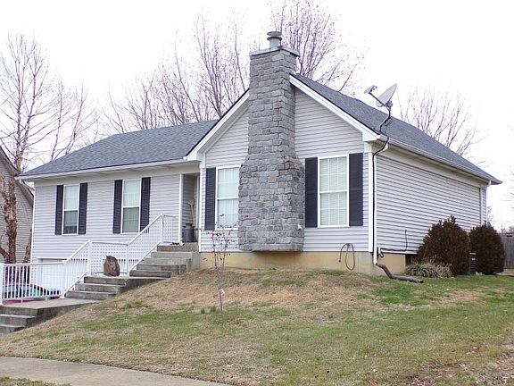 2nd image of 1216 Evergreen Way