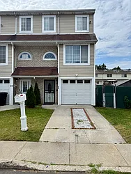 32 Benjamin Drive