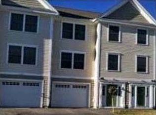 25 Hartshorn Way, Manchester, NH 03109