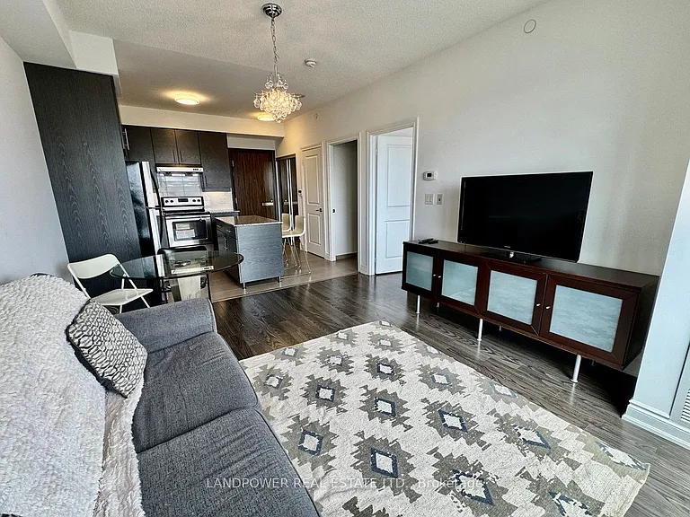 325 S Park Rd #605 — Photo 5