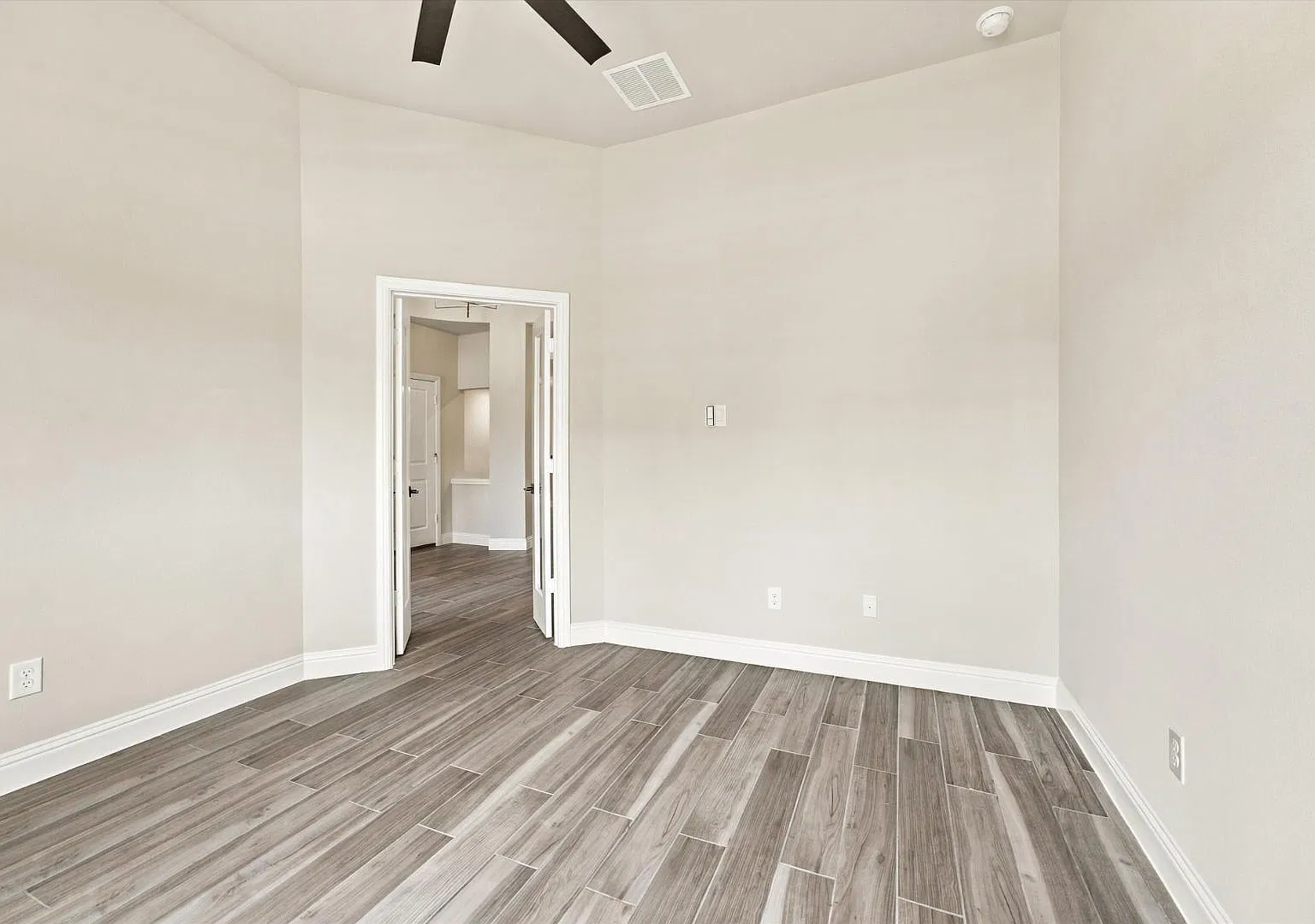 1133 Windy Vista Dr — Photo 4
