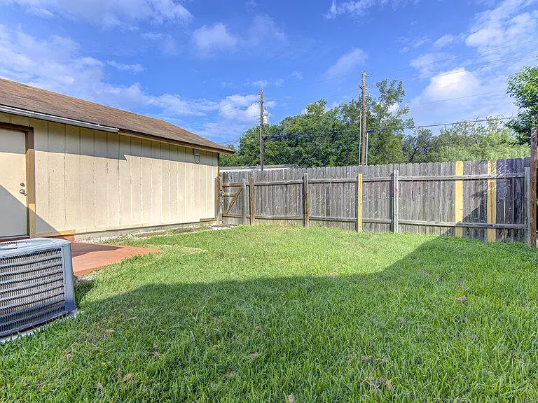 8108 W Gate Blvd #A — Photo 19