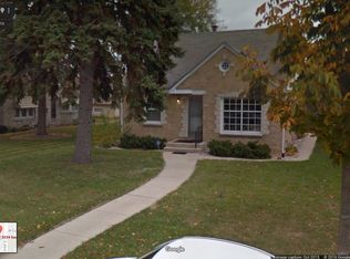 3234 S 44th St, Greenfield, WI 53219