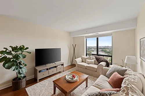 100 3rd Ave S #2501 Photo 1