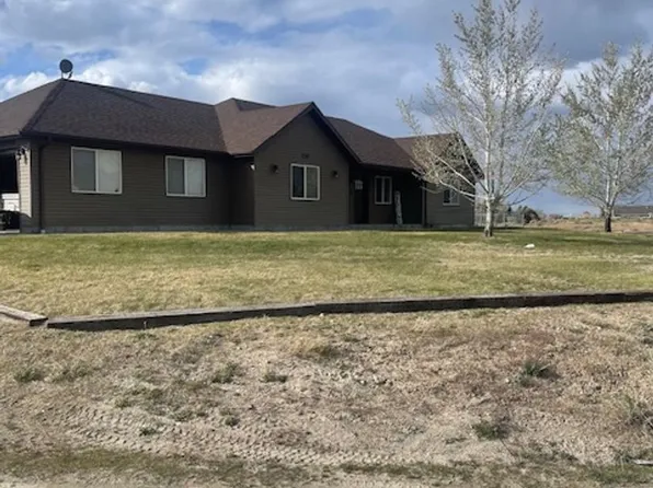 735 Thistle Dr, Spring Creek, NV 89815