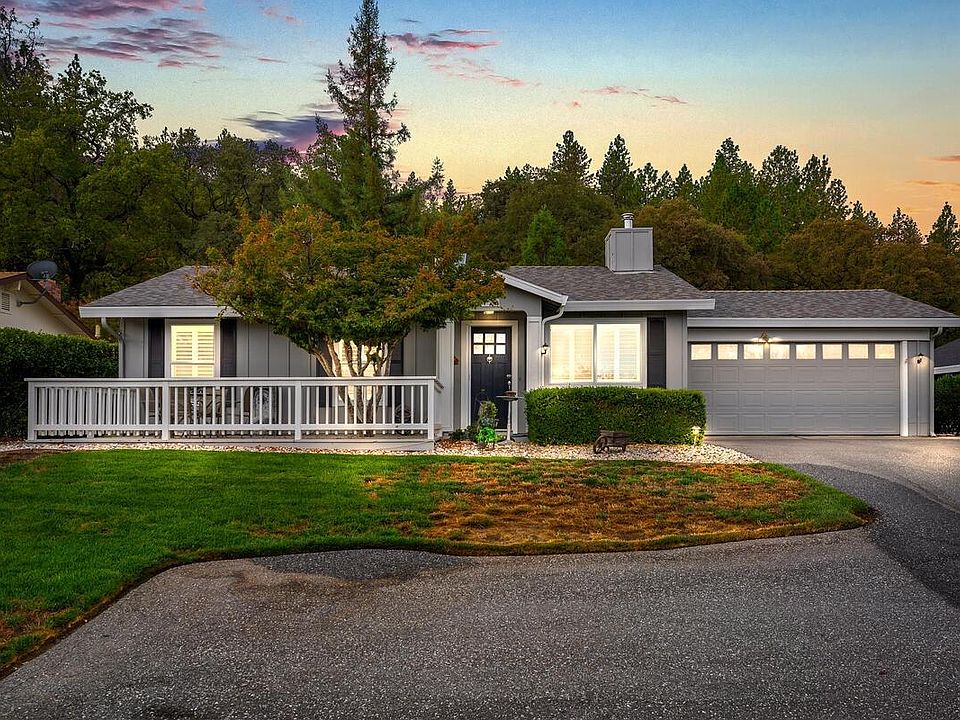 1st image of 13768 Torrey Pines Dr