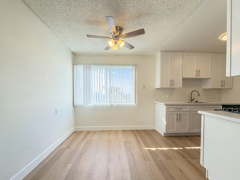 6535 Pickering Ave — Photo 6