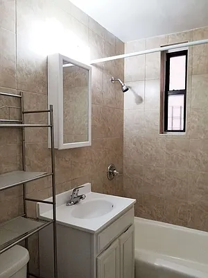 Rented by Bold New York | media 12