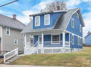 16 Genung St, Middletown, NY 10940