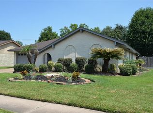 1010 Sharie St, Deer Park, TX 77536