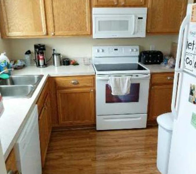 2nd image of 15554 Float Ln