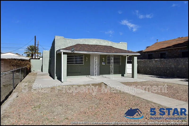 Building Photo - 4425 La Luz Ave