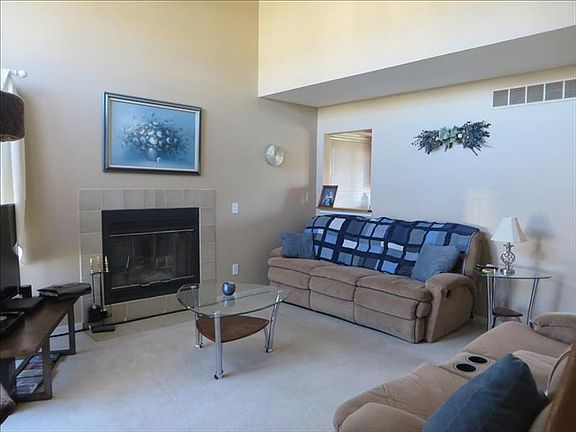3rd image of 578 Bridgeview Dr