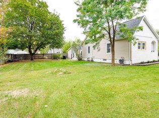 544 W Angela Blvd, South Bend, IN 46617
