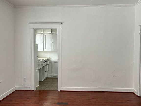 4th image of 1224 W 8th St APT 107