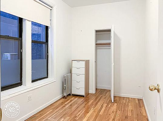 3rd image of 350 Bedford Ave APT 14