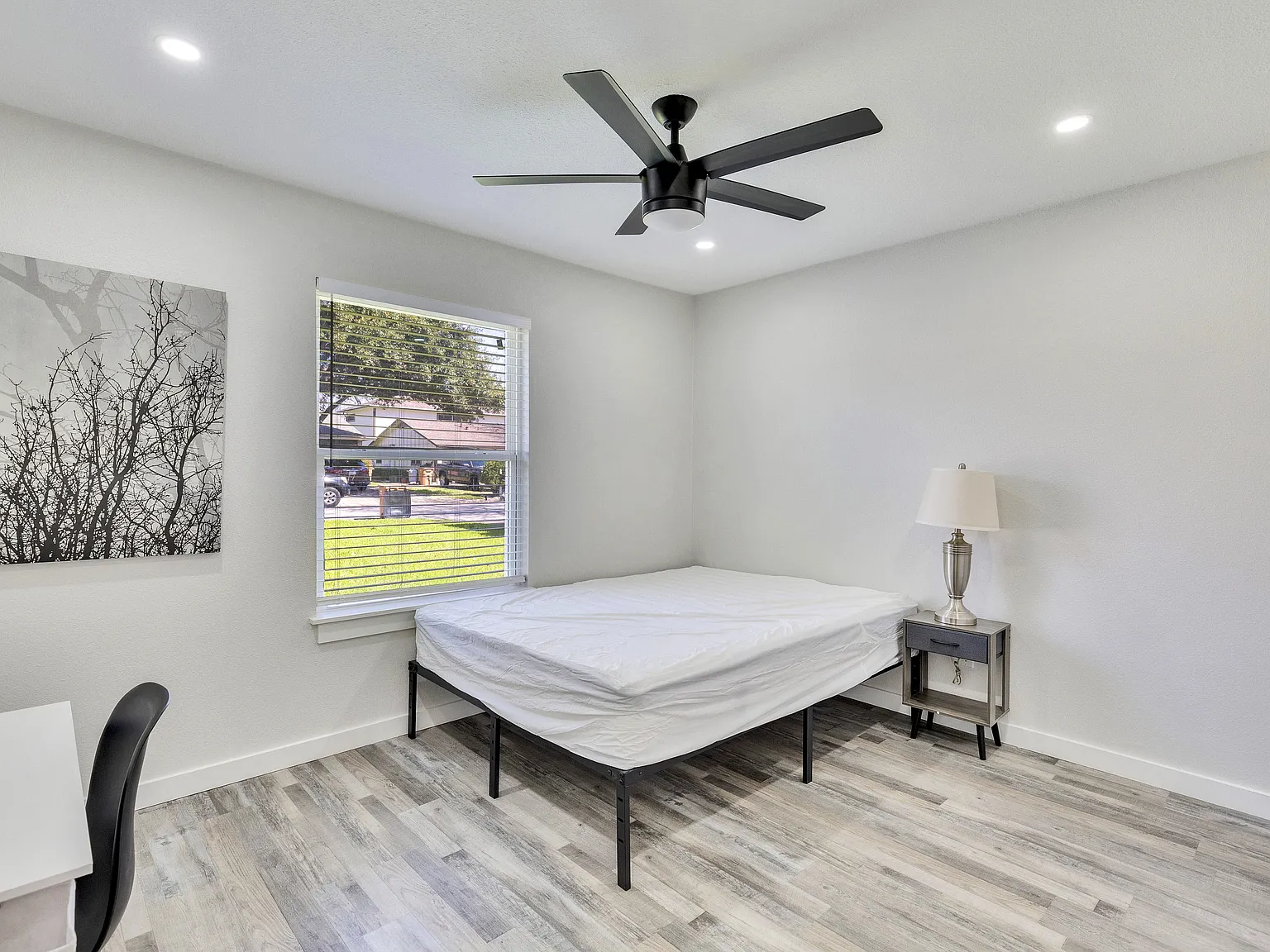 4 bed, 1.5 bath, 1244 sqft, $1,183 — Photo 1