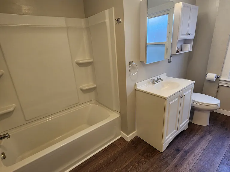 340 Virginia Ave #2 — Photo 1