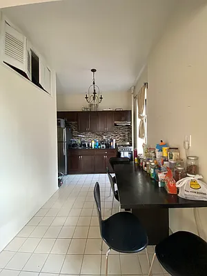 Rented by Oxford Property Group | media 60