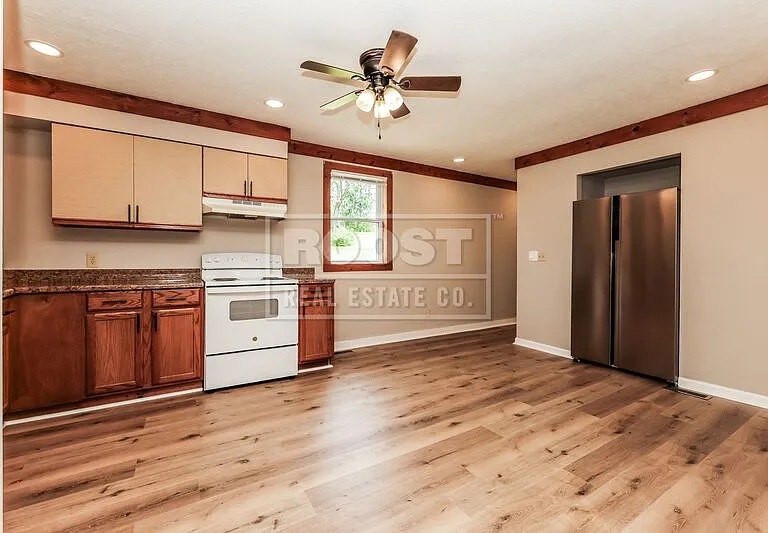 2406 Springfield Xenia Rd — Photo 4