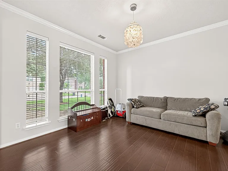 2910 Barton Meadow Ln — Photo 9